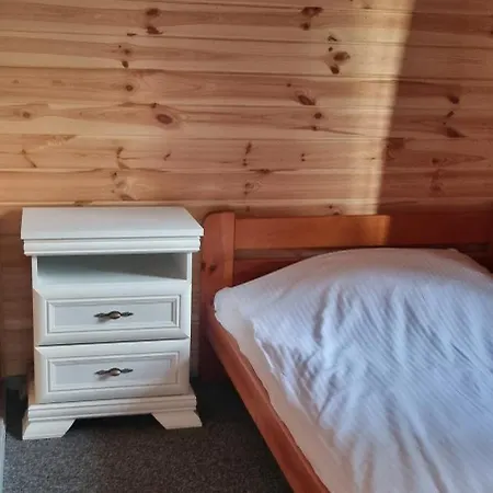 Przyczepa Z Dobudowka Nad Jeziorem Semesterpark